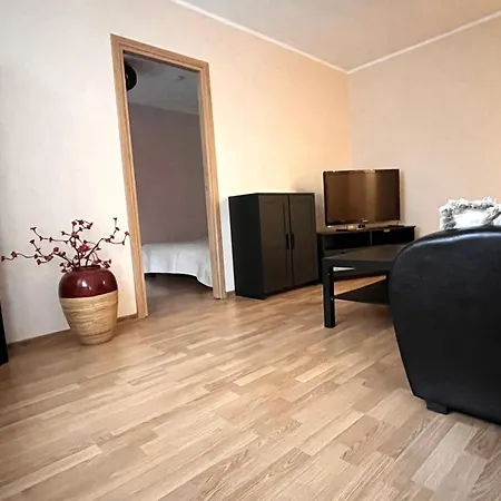 Struve Centre アパート